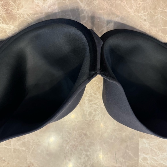 SKIMS FITS EVERYBODY T-SHIRT DEMI BRA SIZE 44DD COLOR ONYX NEW WITH TAGS - Picture 5 of 5